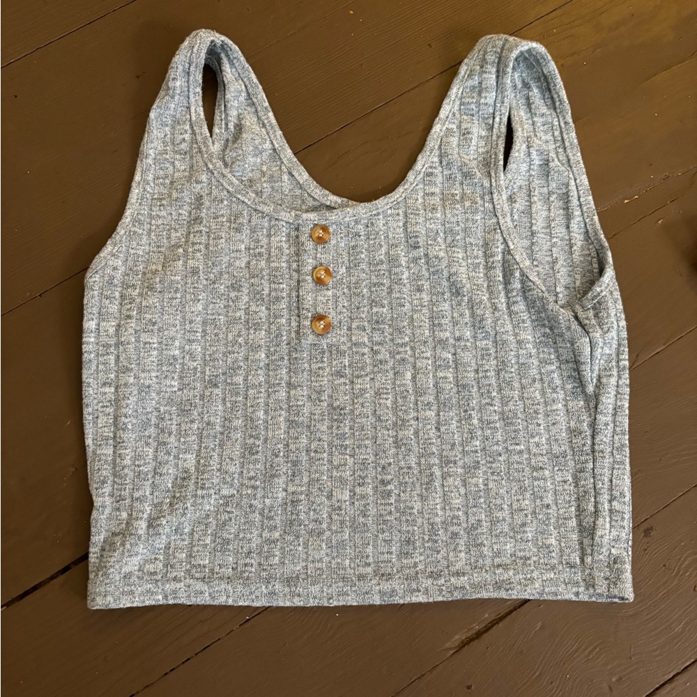teen girl button crop